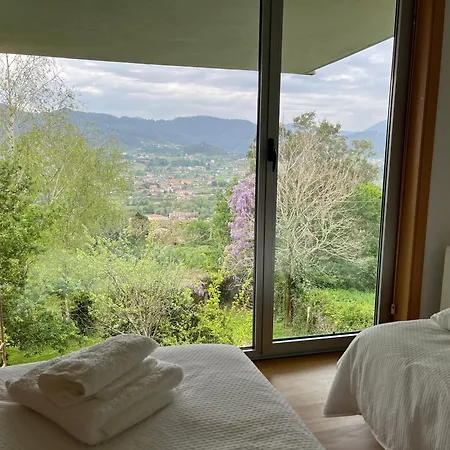 Exclusiva Casa Con Jardin En Nyaraló