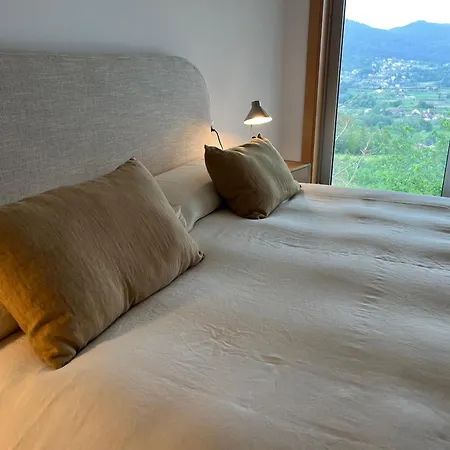 Exclusiva Casa Con Jardin En * Gondomar