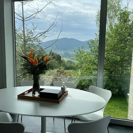Exclusiva Casa Con Jardin En Nyaraló *